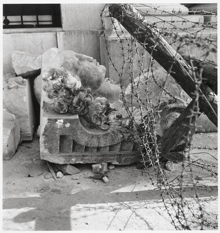 Constance Stuart Larrabee Barricade, Marseille, France, 1944