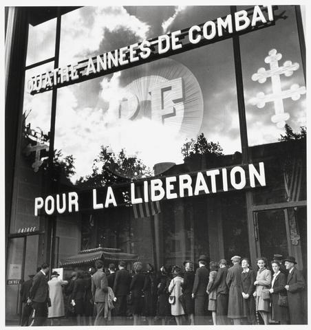 Constance Stuart Larrabee Paris, 1944