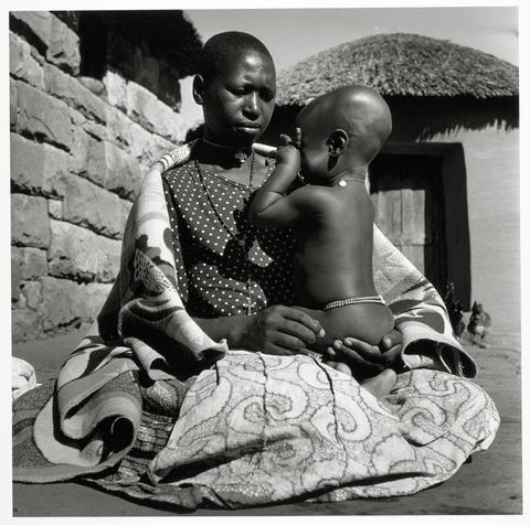 Constance Stuart Larrabee Basuto (Lesotho) Mother and Child, 1941