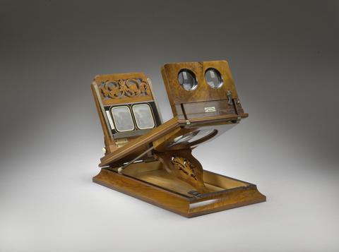 Stereographoscope : with stereoscopic views of European cities.