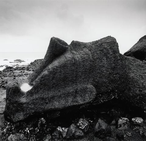 Michael Kenna Moai, Study 42, Ahu One Makihi, Easter Island #2/45