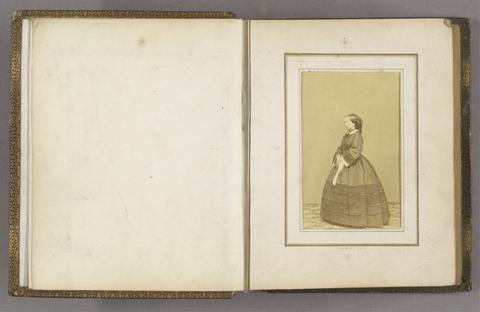 Mayall, J. E. (John Jabez Edwin), 1813-1901, photographer.  The Royal album.