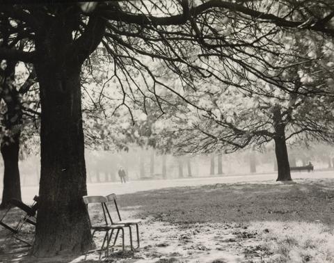 Emil Otto Hoppé Kensington Gardens, Chairs, London
