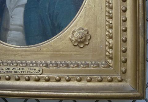 unknown framemaker British Neoclassical frame with oval inset