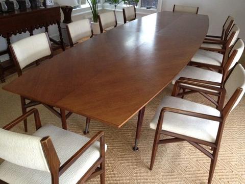 Gio Ponti, Dining table and set of twelve chairs, 20th century