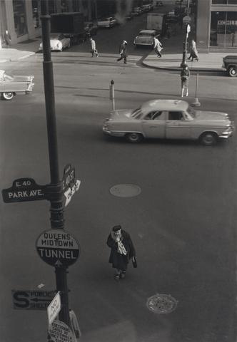 John T. Hill, Women Crossing Park Avenue, New York, 1959, printed later