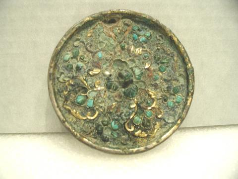 Unknown, Mirror with a Floral Vine, 8th century