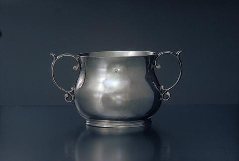Jeremiah Dummer, Caudle cup, ca. 1680