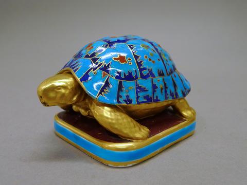 Minton and Company, Box in the Shape of a Turtle, 1871