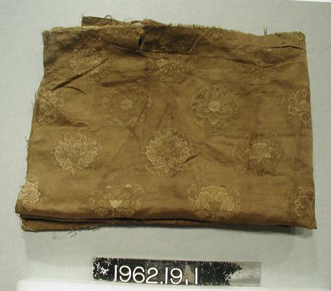 Unknown, Brocade satin with lotus pattern, 16th–17th century