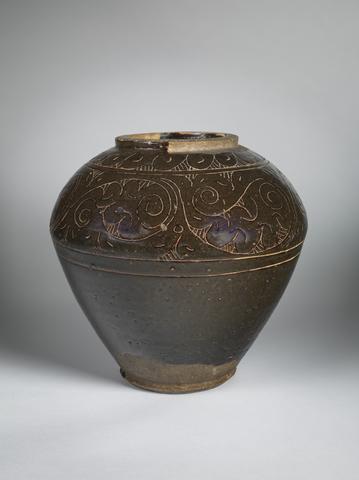 Unknown, Jar with Floral Scroll, 14th–early 15th century