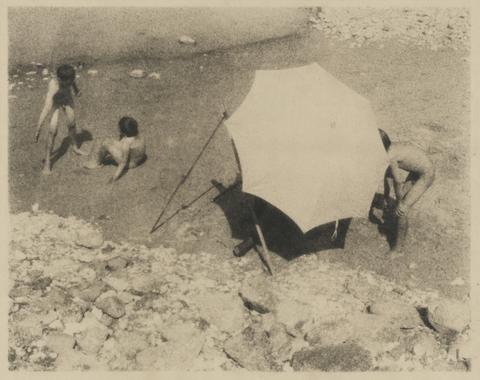 Heinrich Kühn, The Artist's Umbrella, 1908