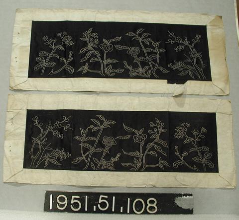 Unknown, Pair of embroidered sleeve bands, 19th century