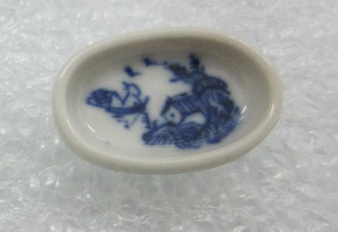 Unknown, Cricket Dish with Fisherman in Landscape, late 19th–early 20th century