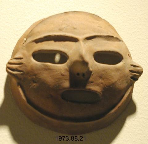 Unknown, Diminutive human mask, 900–400 B.C.