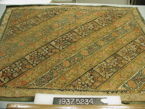 Unknown, Square with Diagonal Floral Bands, 18th–19th century