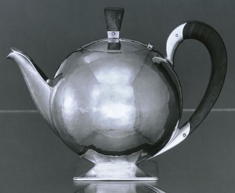 Reino John Martin, Teapot, 1955–60