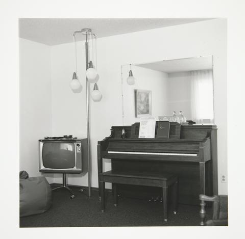 Robert Adams, Interior with TV and piano, Lakewood, Colorado, 1973–74, printed 2008
