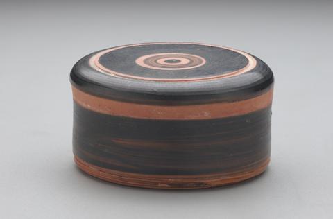 Unknown, Black glaze powder pyxis with lid, 450–425 B.C.