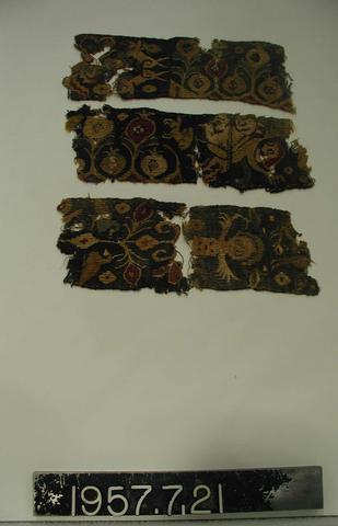 Unknown, Three (3) fragments of Coptic textile, 4th–5th century A.D.