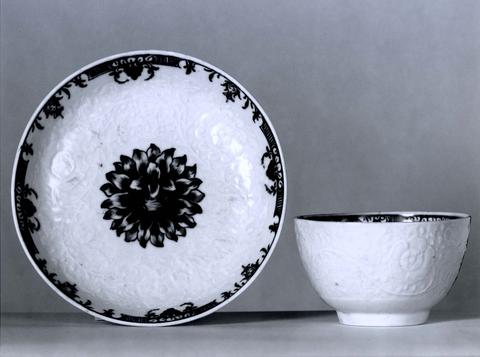 Worcester Porcelain Manufactory, Cup and Saucer, "Chrysanthemum" pattern, 1757–75