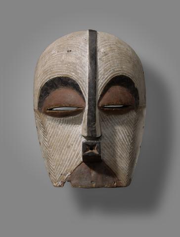 Mask (Kifebwe), early to mid-20th century