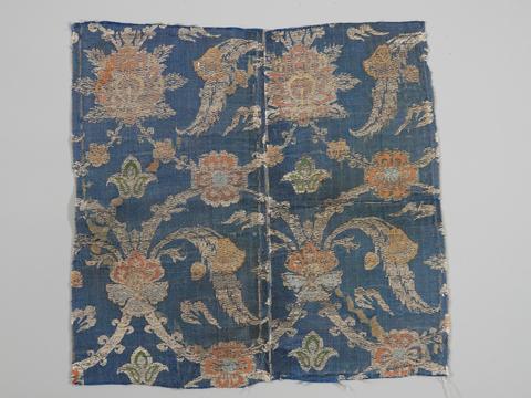 Unknown, Textile Fragment with Rosettes and Palmettes, 17th century