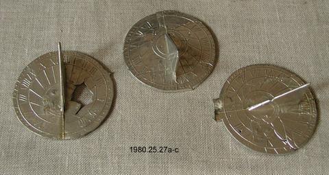 Unknown, Set of 3 sundials, 1968
