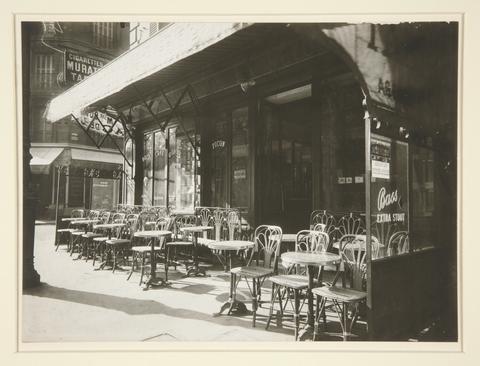 Eugène Atget, Café - Avenue de la Grande Armée, ca. 1924–25