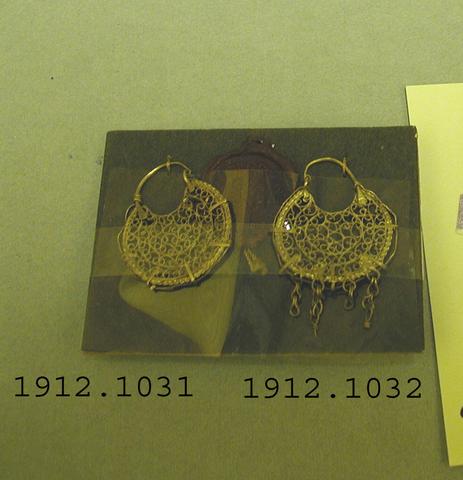 Unknown, Earrings, 2nd century A.D.