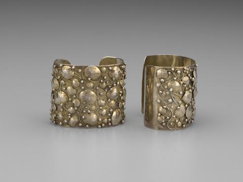 Mary Gage, Pair of cuffs, 1930–45