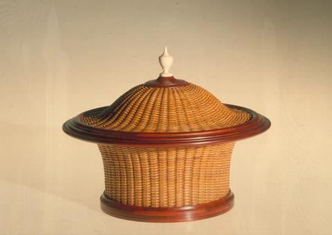 Harry A. Hilbert, Covered basket, 1985