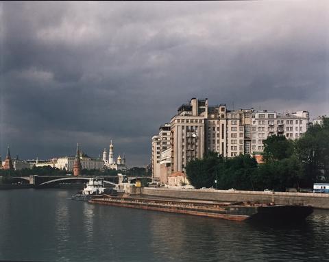 Richard Pare, The Houses on th River, Moscow, 1996