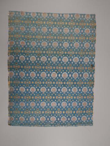 Unknown, Textile Fragment with Centaurea Flowers in a Lattice, 18th–19th century