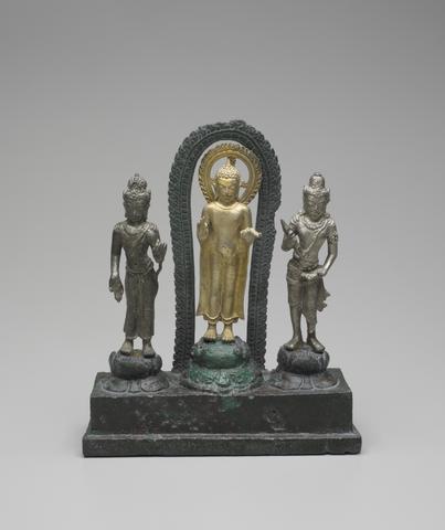 Unknown, Standing Buddha Flanked by Padmapani and Vajrapani
, 8th–9th century