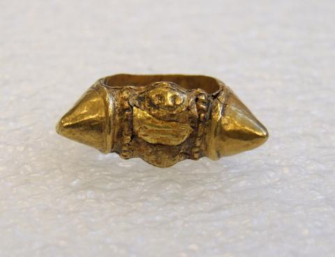 Unknown, Horned Ring, 8th–10th century
