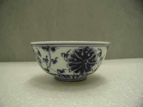 Unknown, Bowl with Lotuses, late 19th–early 20th century