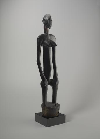 Rhythm Pounder in the Shape of a Female Figure (Doogele or Poro Piibele), late 19th–early 20th century