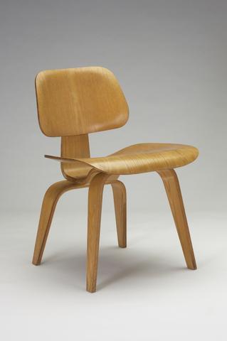 Charles Eames, Pair of DCWs (Dining Chair Wood), 1946