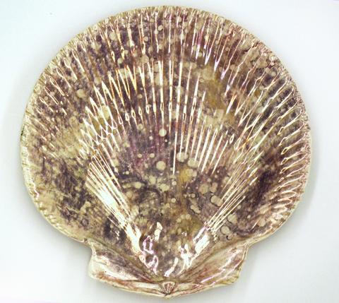 Wedgwood, Plate in form of Shell, ca. 1800