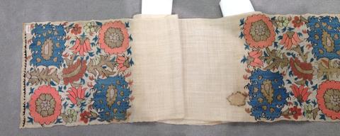Unknown, Scarf or Sash with Embroidered Flowers, 18th century