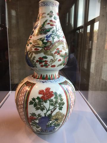 Unknown, Vase with Dragons and Seasonal Flowers, mid-17th century