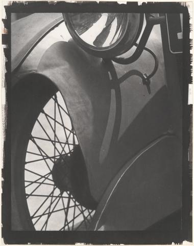 Paul Strand, Wire Wheel, 1917