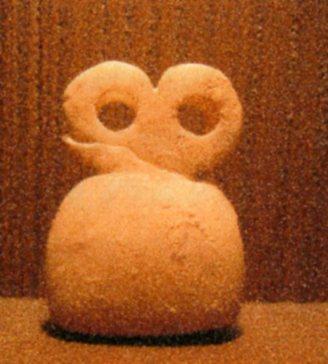 Unknown, Eye idol (smaller), 4th millenium B.C.