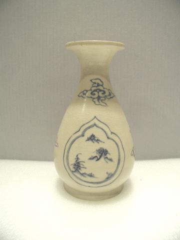 Unknown, Bottle with Rocks and Vegetation, Late 15th century