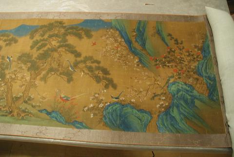 Qiu Ying, Landscape with mountains, river, flowering trees and birds, 16th century or later