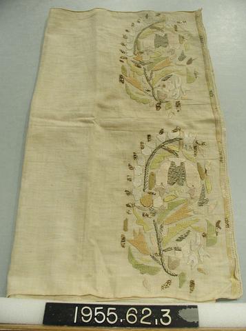Unknown, Towel Embroidered with Tulips, Carnations, and Hyacinths, 19th–20th century