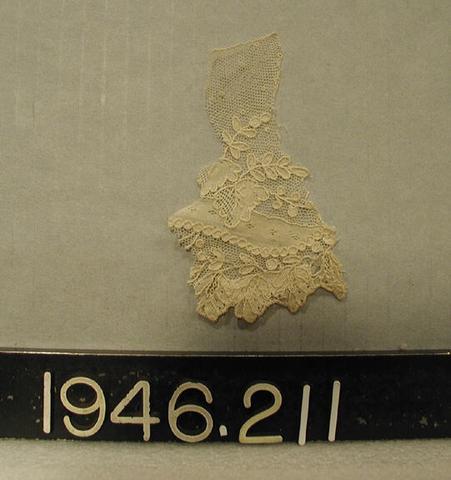 Unknown, Fragment of fine needlepoint lace, n.d.